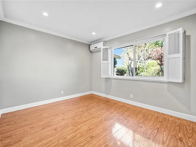 452 W Winnie Way — Photo 21