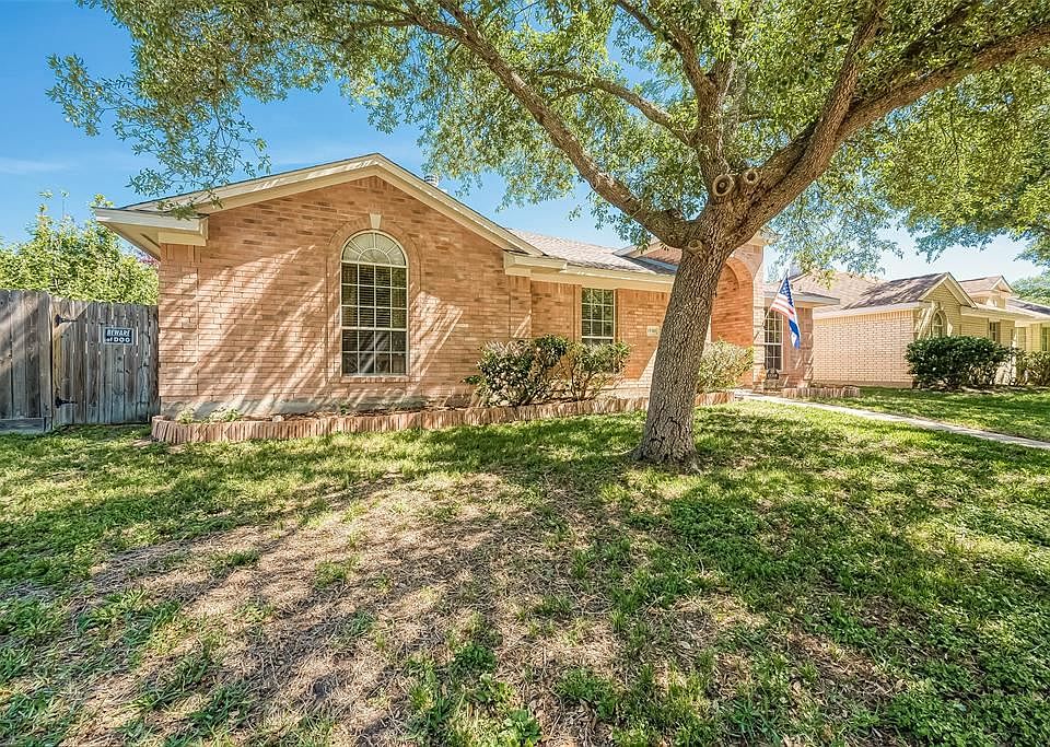 1st image of 15318 Geral Ln