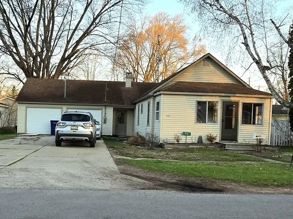 510 W Hosmer St, Saint Charles, MI 48655