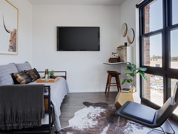 3rd image of 980 Central St #507