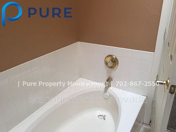 4th image of 1587 Autumn Hill St