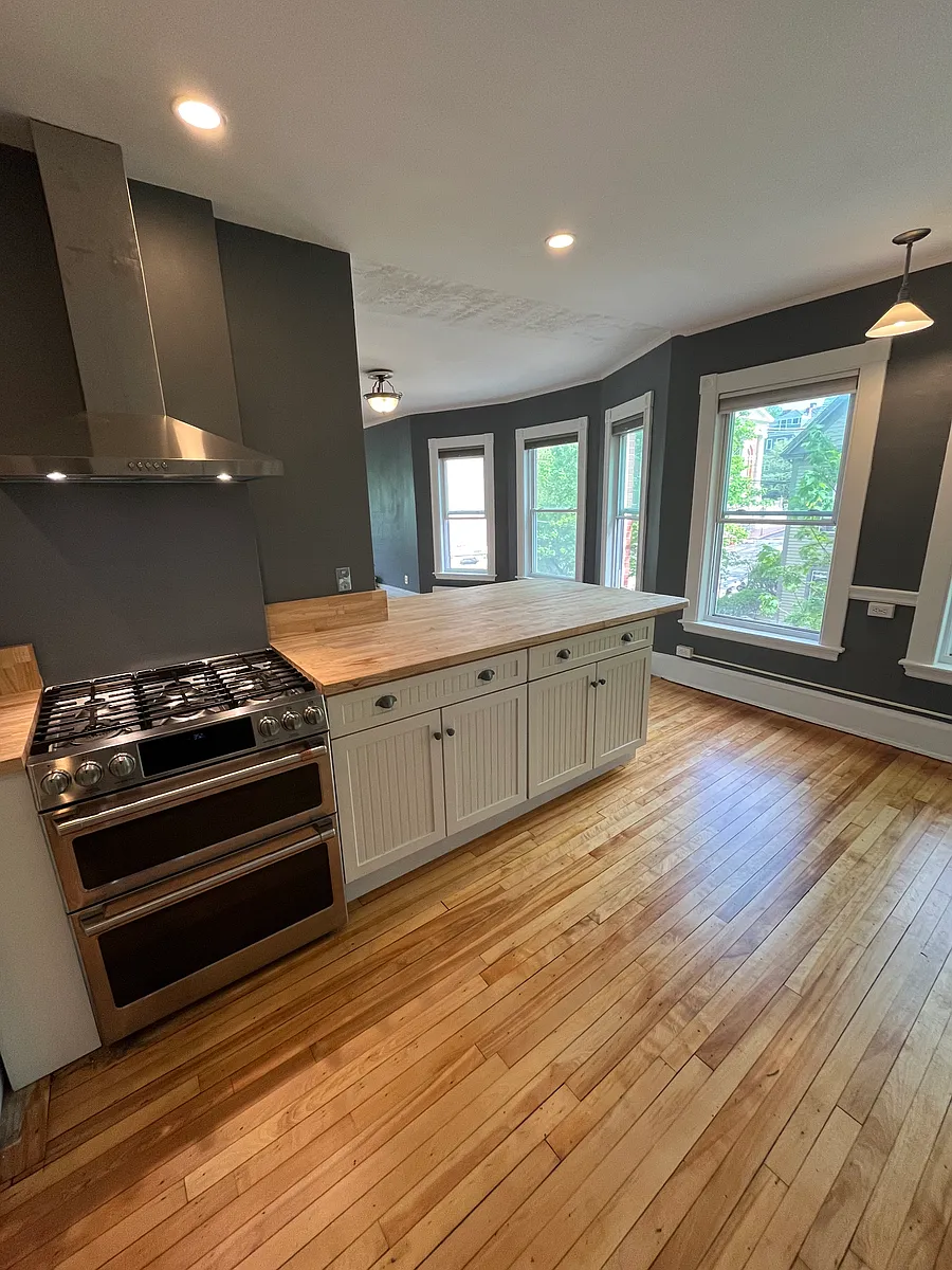 Building Photo - 78 Mellen St #5