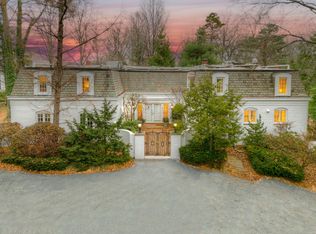 17051 Shaker Blvd, Shaker Heights, OH