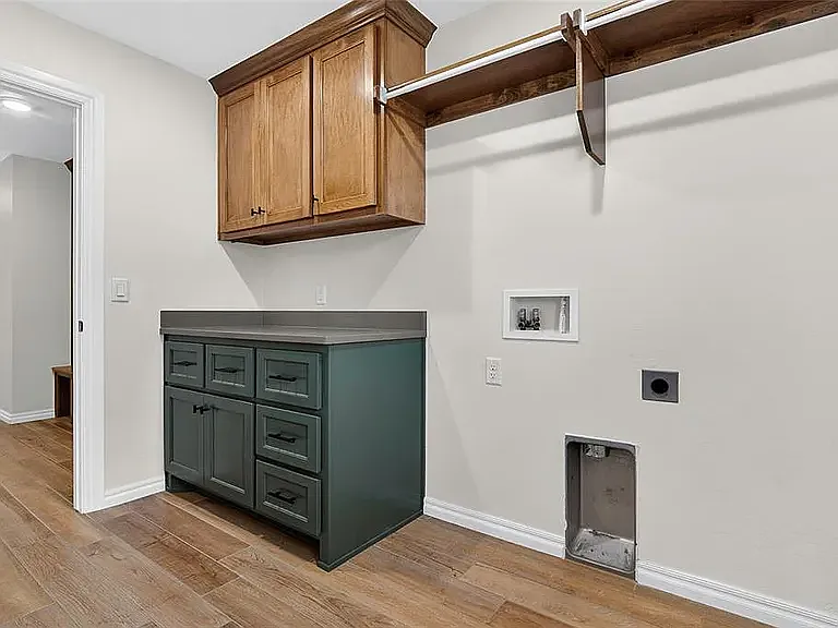 1727 Samuels Ct — Photo 28