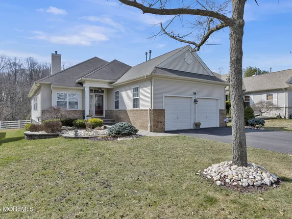 16 Narrowbrook Court, Manalapan, NJ 07726
