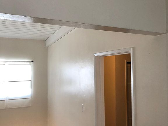 2nd image of 1548 N Avenue 47