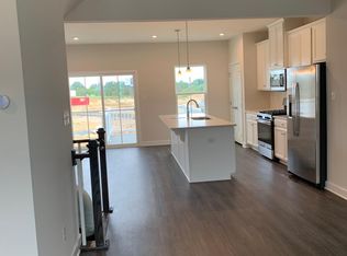 6 Kohlmyer Dr, Pennsauken, NJ 08110