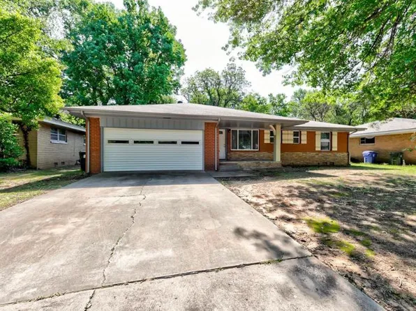 1525 Franklin Dr, Norman, OK 73072
