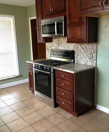 4th image of 2217 Roosevelt Blvd