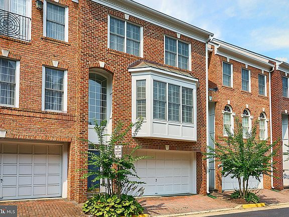 2nd image of 1306 Baker Crest Ct