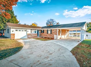 1536 Elmhurst Dr, Worthington, KY
