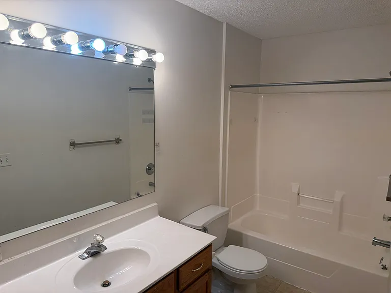 1567 Dublin Ct — Photo 6