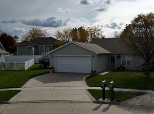 2017 Spring Meadow Ct, Lincoln, NE 68521