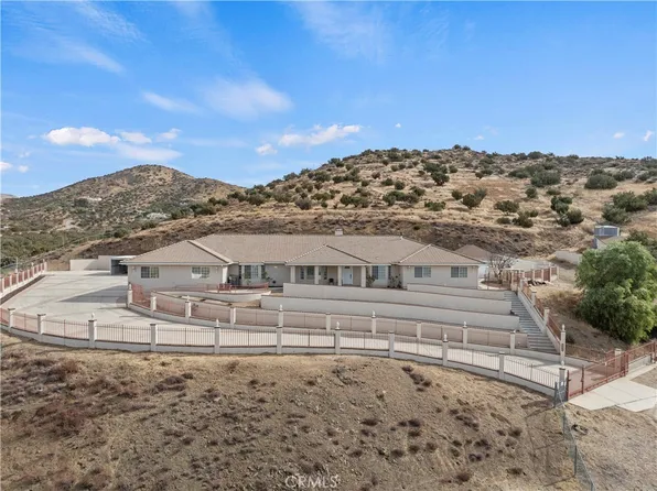 33650 Tataviam Dr, Agua Dulce, CA 91390