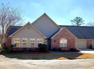 1202 Charmant Pl, Ridgeland, MS 39157