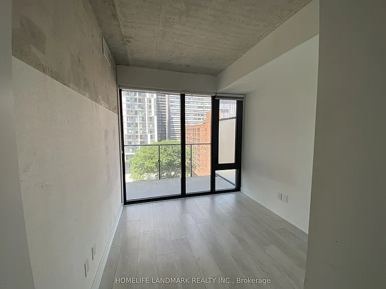 47 Mutual St #904 — Photo 12