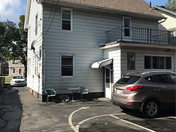 2nd image of 2732 Bryn Mawr Dr