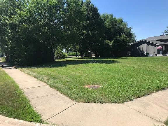 4th image of 1031 Louise Ln