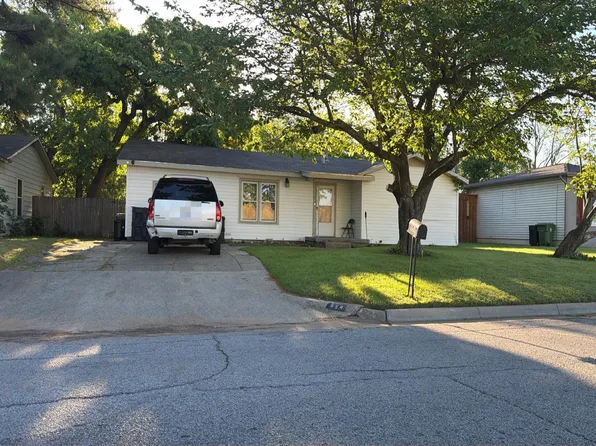 554 Harrison Ln, Hurst, TX 76053