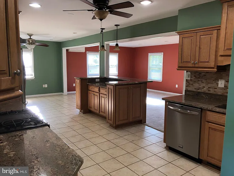 4808 Sprayer St — Photo 2