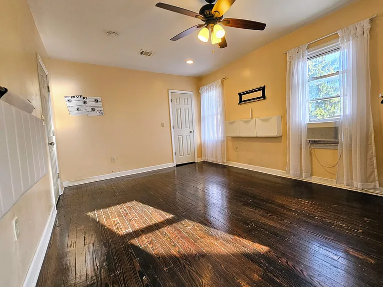 Fl 1 Bedroom #1