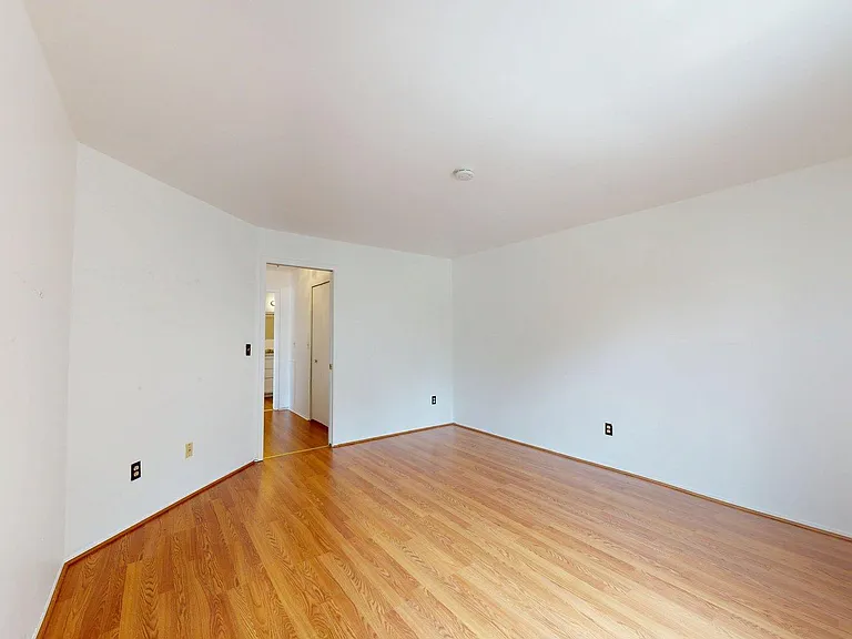 2201 S Huron Pkwy #1 — Photo 8