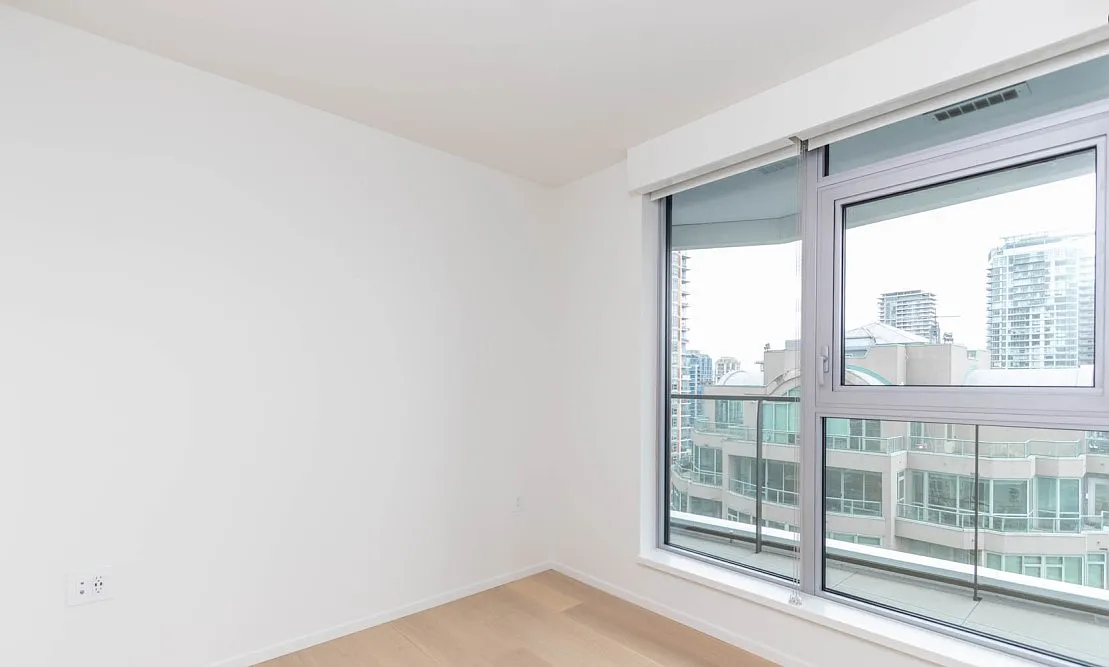 1 bed, 564 sqft, $2,590 — Photo 3