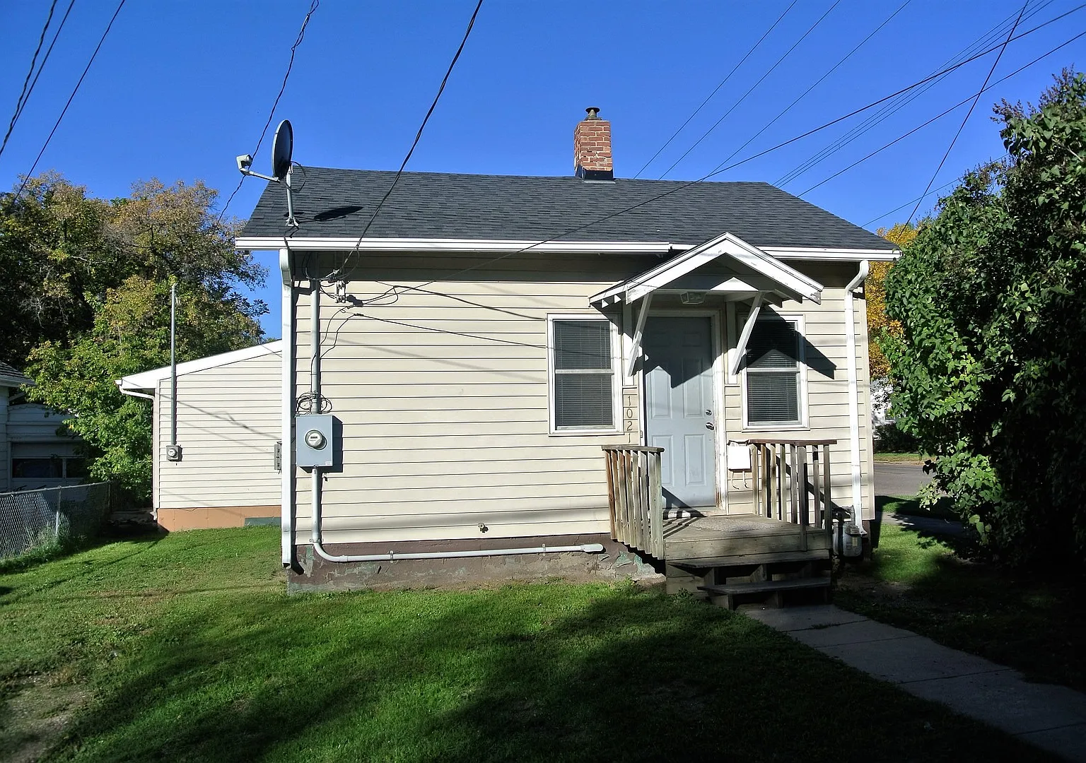 House- NW — Photo 2