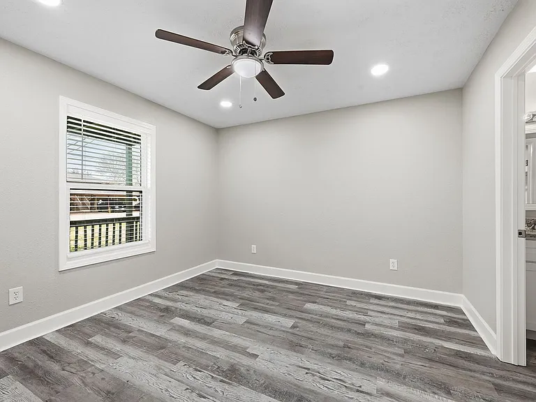 707 Vassar Ct — Photo 16