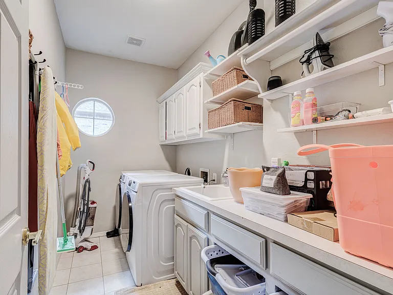 3204 Chaucer Ln — Photo 32