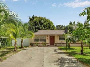 2155 Jeffcott St, Fort Myers, FL 33901