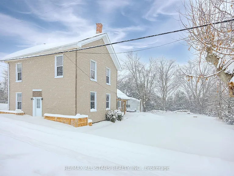21 Albert St S — Photo 22