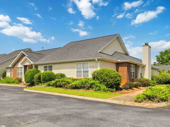 206 Woodruff Park Ln, Simpsonville, SC 29681