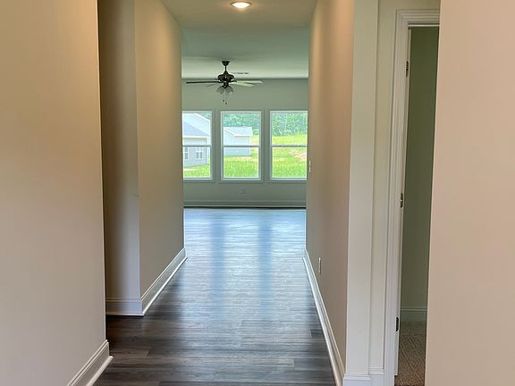 3rd image of 1002 County Road 548