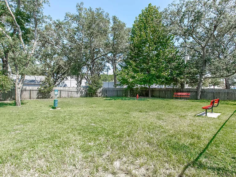 Crosswinds Apartments — Photo 25
