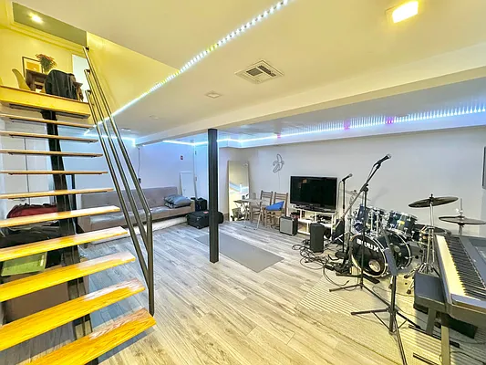 Rented by Doorway NYC, LLC | media 10