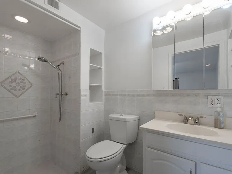 5185 Sun Valley Dr — Photo 29