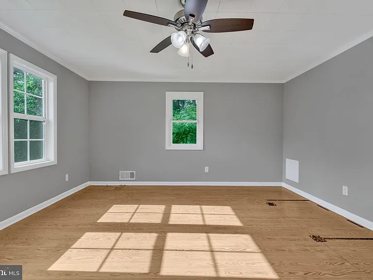 8206 Waterford Rd — Photo 11