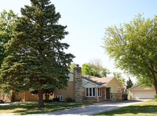 8418 W Crain St, Niles, IL 60714