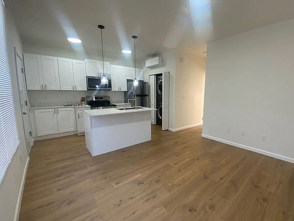 4th image of 1434 E 31st St #B1