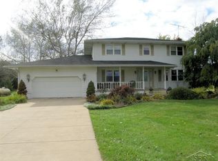 18916 Bishop Rd, Chesaning, MI 48616