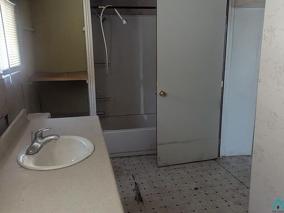 2nd image of 5 Private Drive 1516
