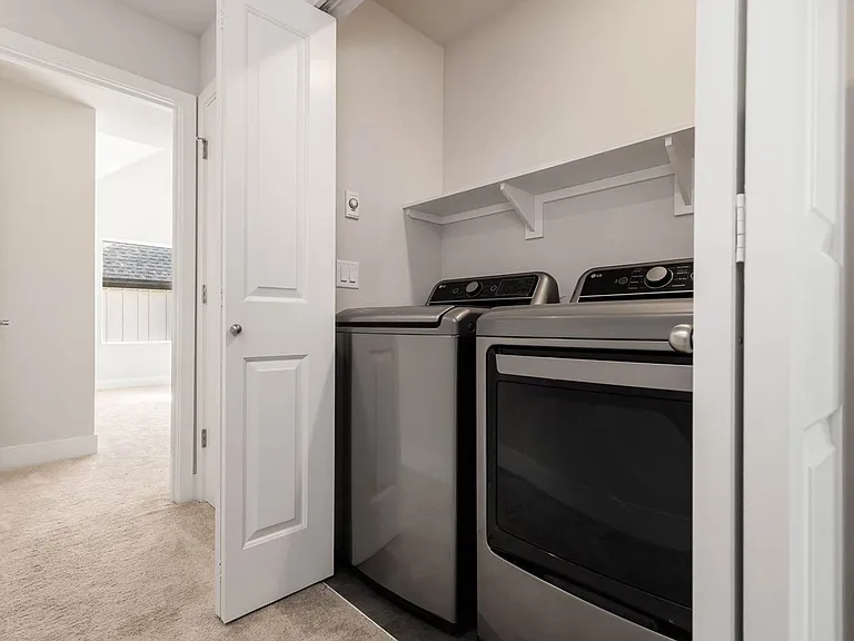 13335 Greenwood Ave N #D — Photo 24