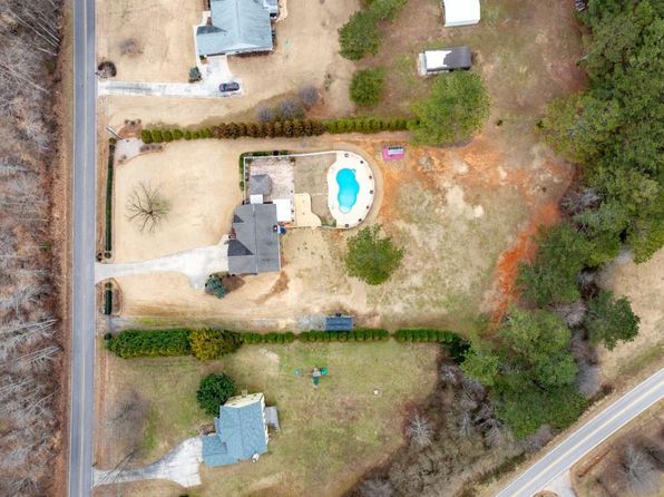 5737 Bogus Rd, Gainesville, GA 30506