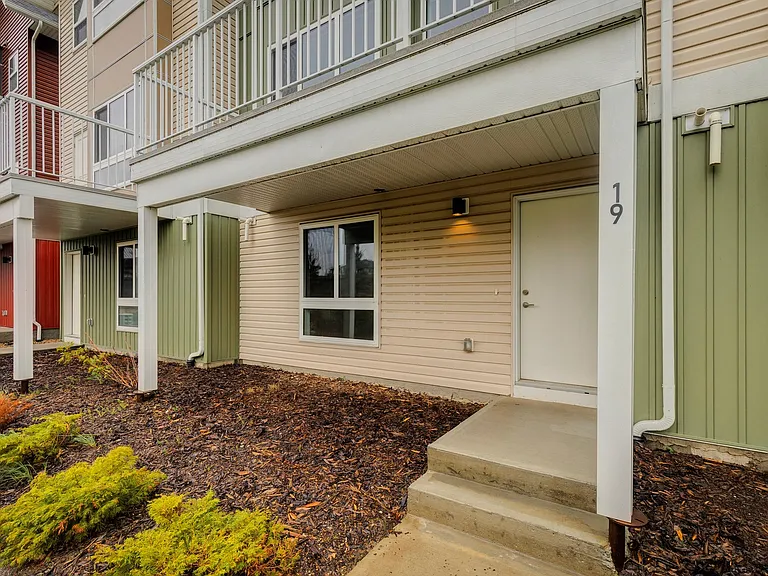 979 Crystallina Nera Way NW — Photo 29