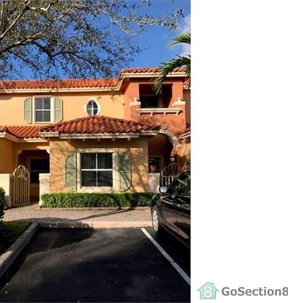 2nd image of 4945 N Harbor Isles Dr #206