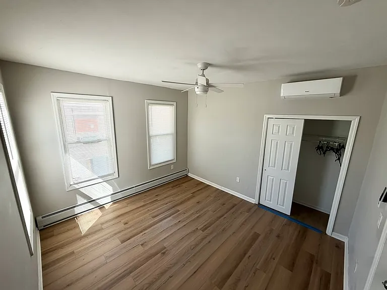 224 Cortlandt St #1 — Photo 11