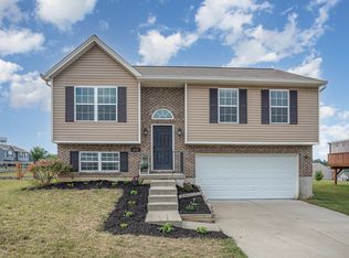 1157 Gemstone Pointe Dr, Walton, KY 41094