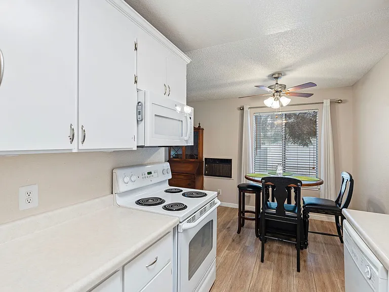 400 S Saliman Rd #47 — Photo 6