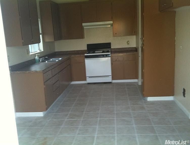 1st image of 3155 Kinnaird Way